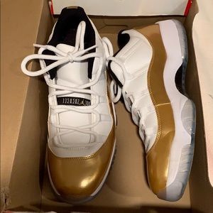 Air Jordan 11 retro low “closing ceremony”